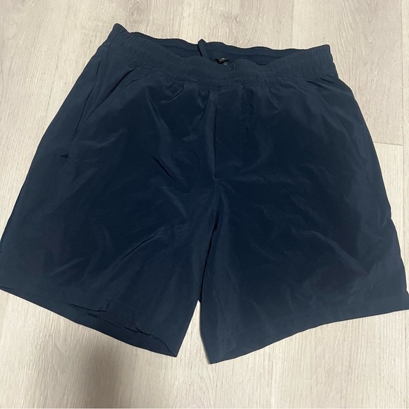 Lululemon Run: Response Short Men’s Medium Navy Blue Running Shorts Pockets EUC - Picture 2 of 10